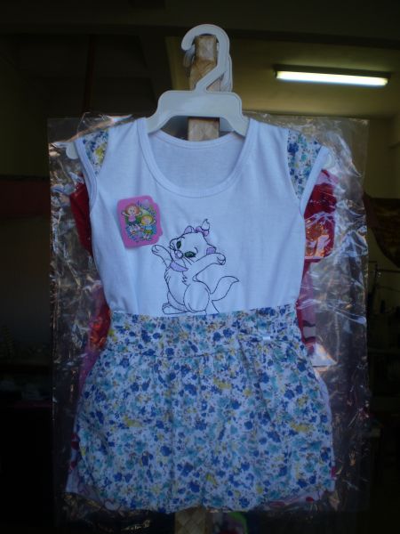 kit de roupas de criança  10 peças